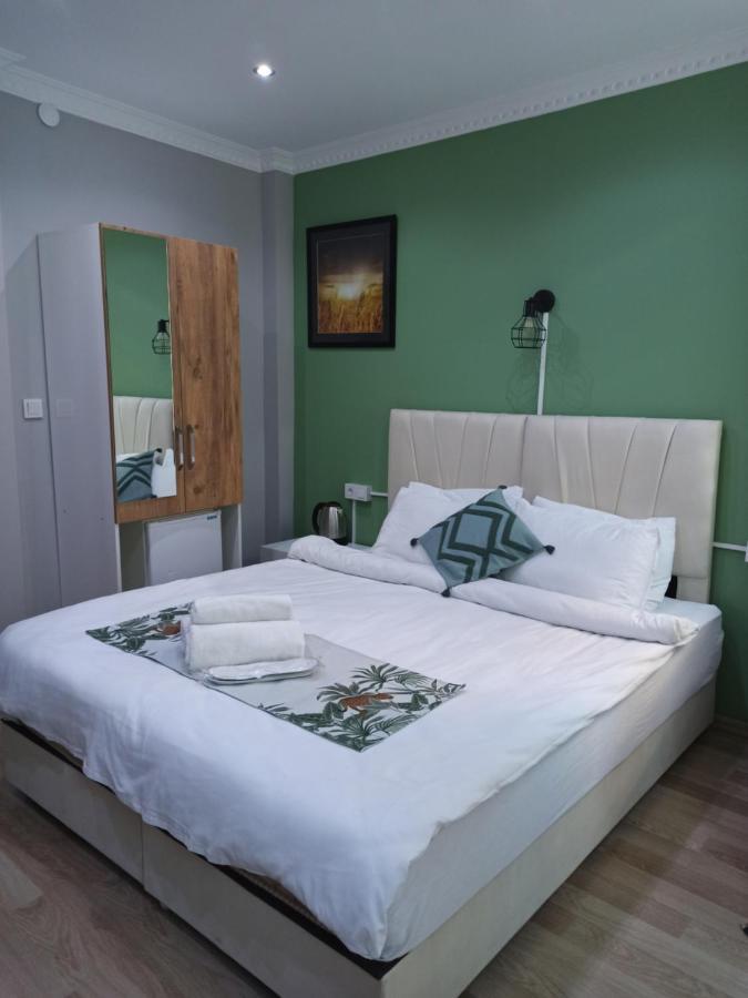 Taxim Starlight Hotel อิสตันบูล ภายนอก รูปภาพ